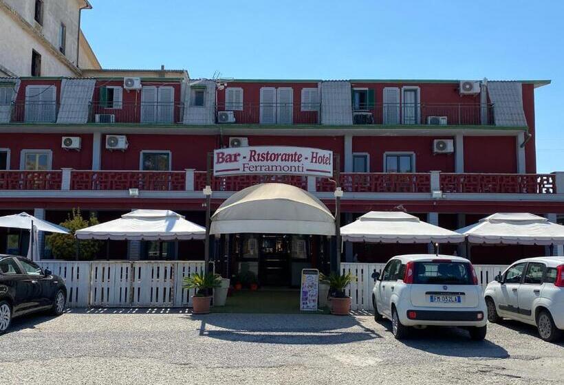 ホテル Ferramonti