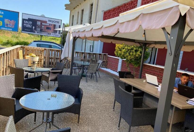 ホテル Ferramonti