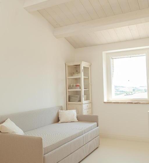 ホテル Frantoio L Olinda