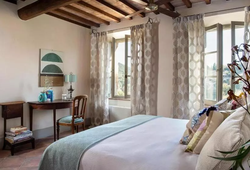 ホテル La Moscadella