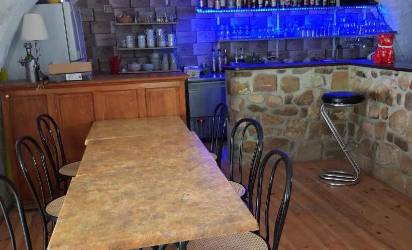 مبيت وإفطار Le Moulin D Onclaire Camping Et Chambres D Hôtes