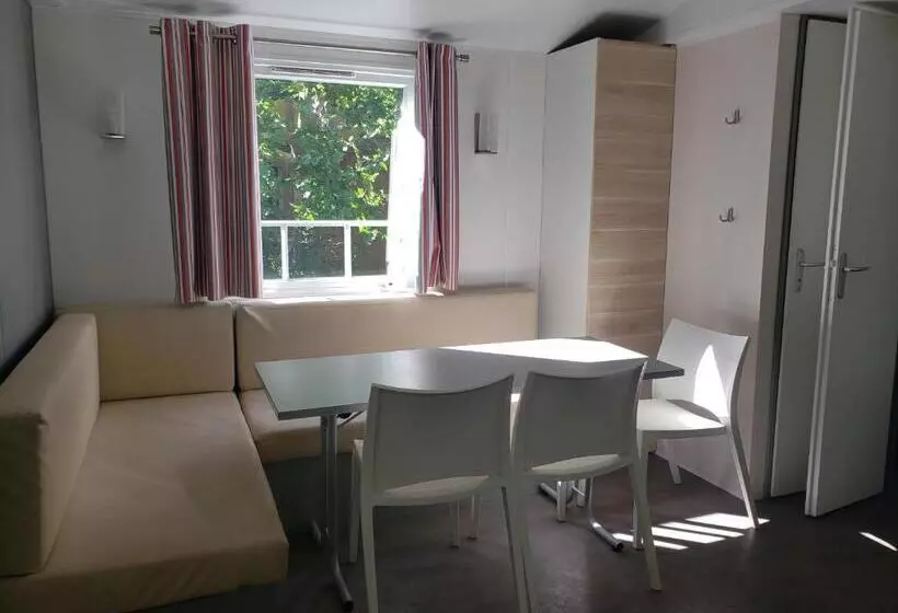 Aamiaismajoitus (B&B) Le Moulin D Onclaire Camping Et Chambres D Hôtes