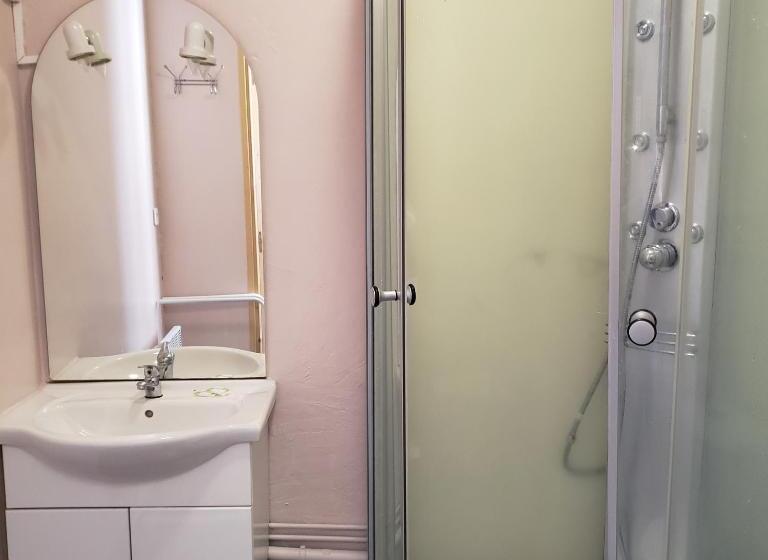 مبيت وإفطار Le Moulin D Onclaire Camping Et Chambres D Hôtes