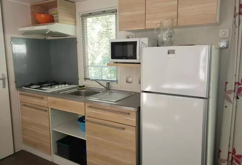 Aamiaismajoitus (B&B) Le Moulin D Onclaire Camping Et Chambres D Hôtes