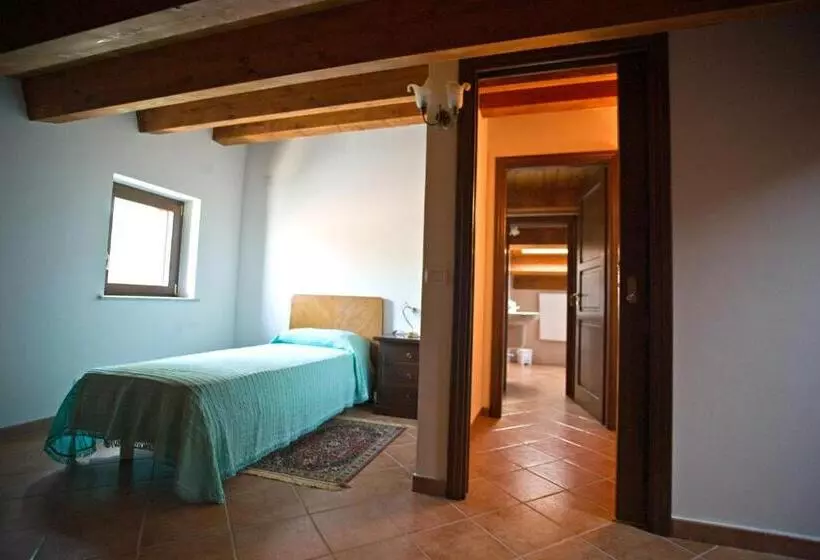ホテル Agriturismo Miracco Atanasio Franco Il Maniero