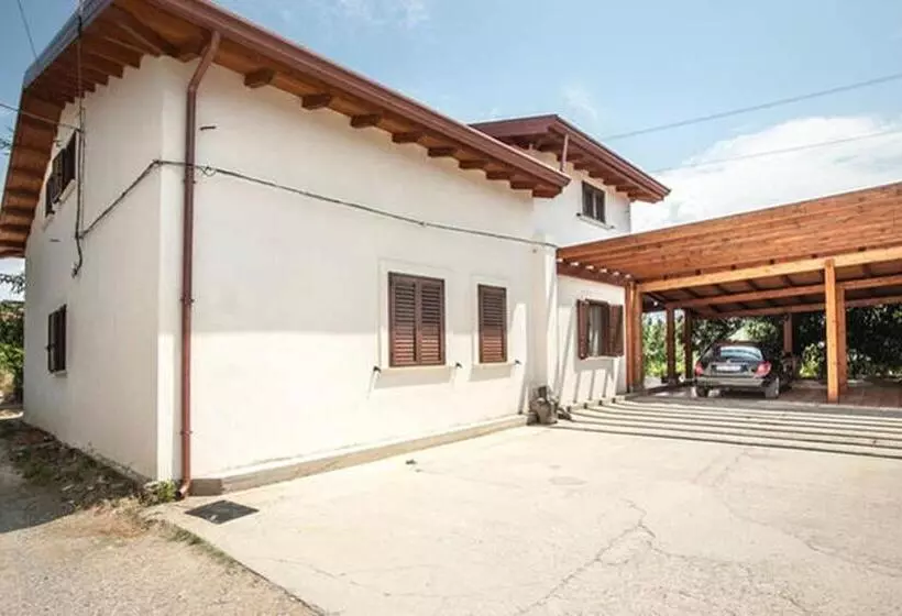ホテル Agriturismo Miracco Atanasio Franco Il Maniero