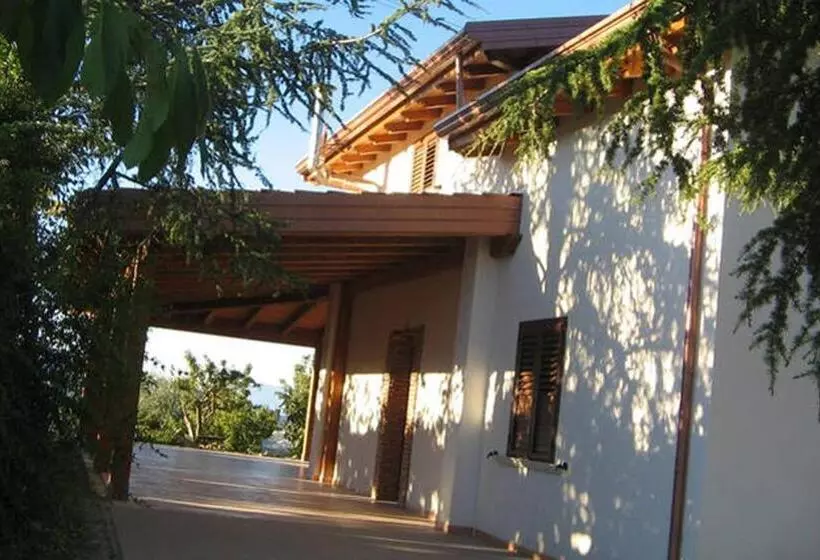 ホテル Agriturismo Miracco Atanasio Franco Il Maniero