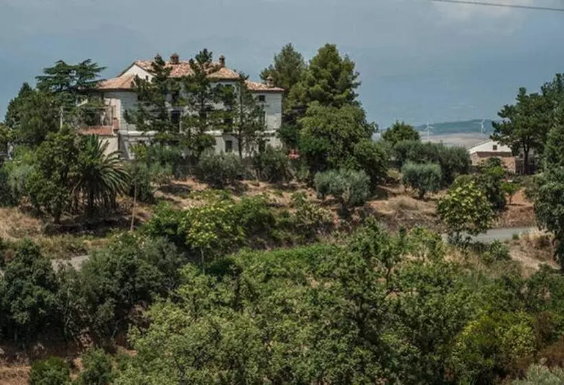 ホテル Agriturismo Miracco Atanasio Franco Il Maniero