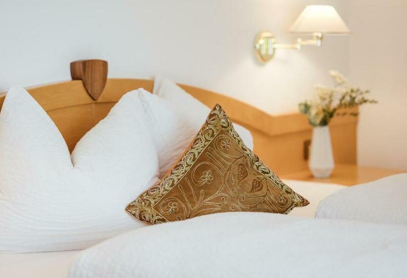 בית מלון כפרי Bauhof