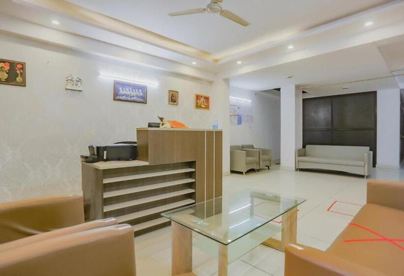 호텔 Collection O 78374 Collection O Essendi Hospitalities Llp