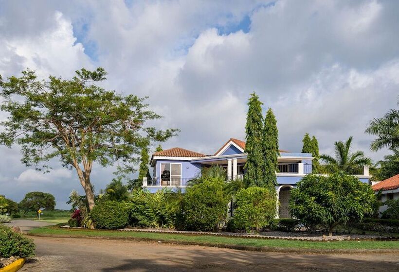 فندق Gran Pacifica Beach Resort & Homes