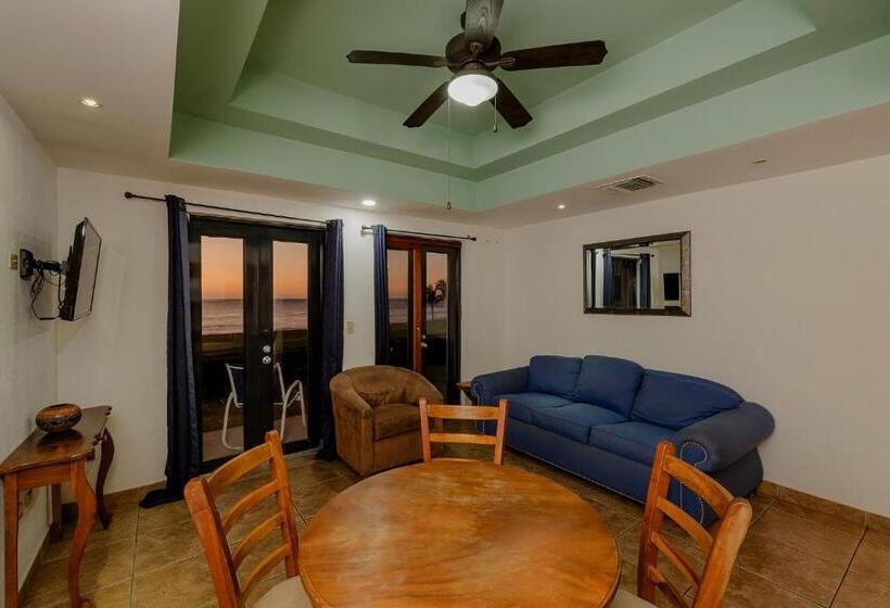 فندق Gran Pacifica Beach Resort & Homes