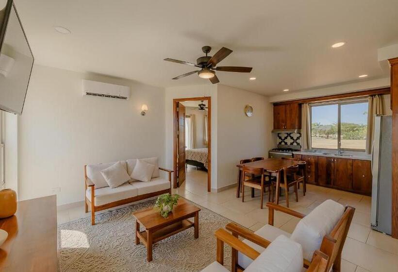 فندق Gran Pacifica Beach Resort & Homes