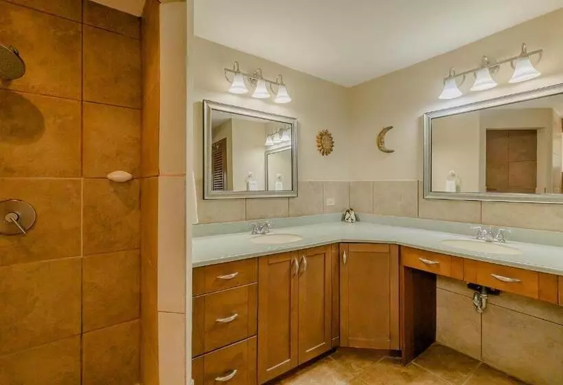 Hotelli Gran Pacifica Beach Resort & Homes