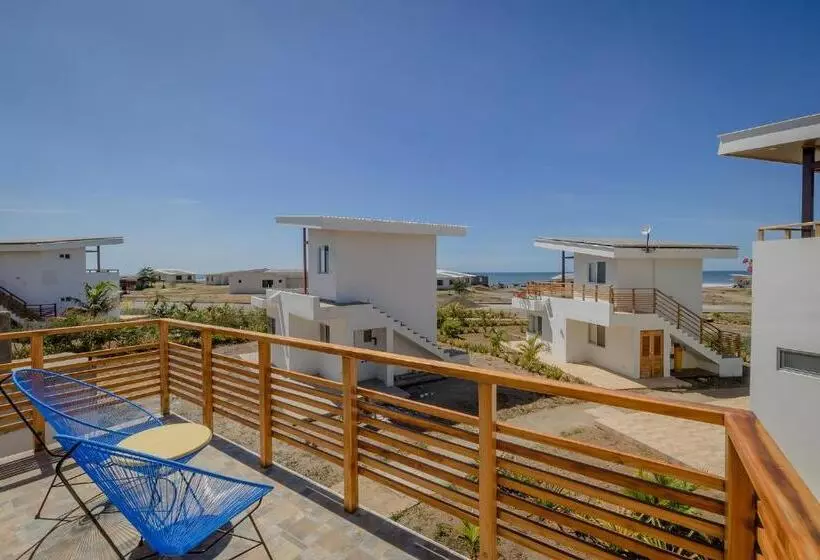 Hotelli Gran Pacifica Beach Resort & Homes