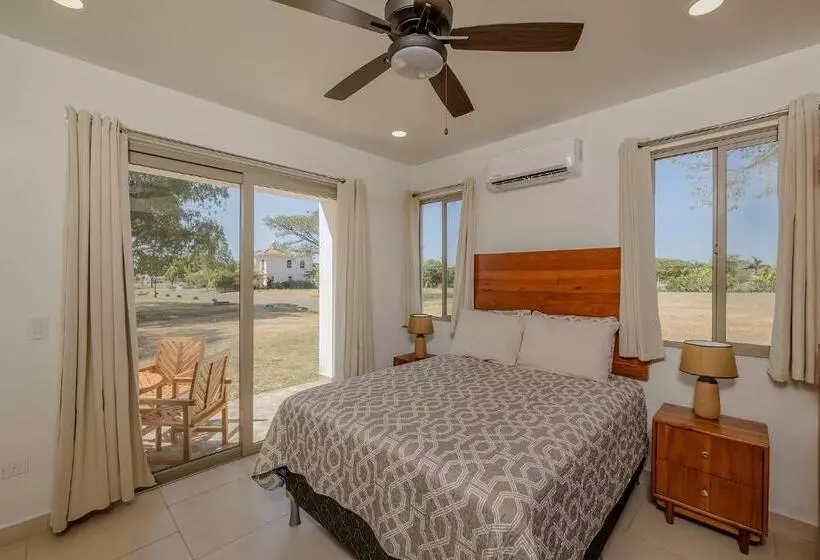 Hotelli Gran Pacifica Beach Resort & Homes