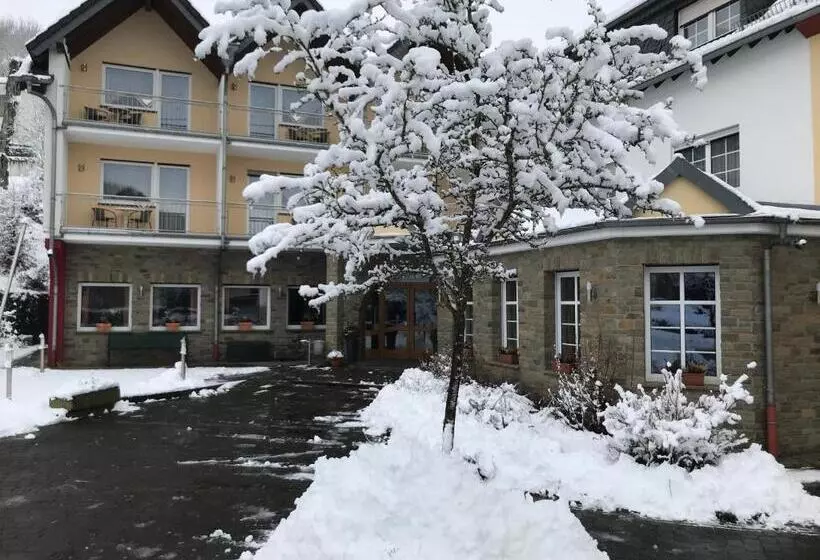 Hotelli Landhaus Schend