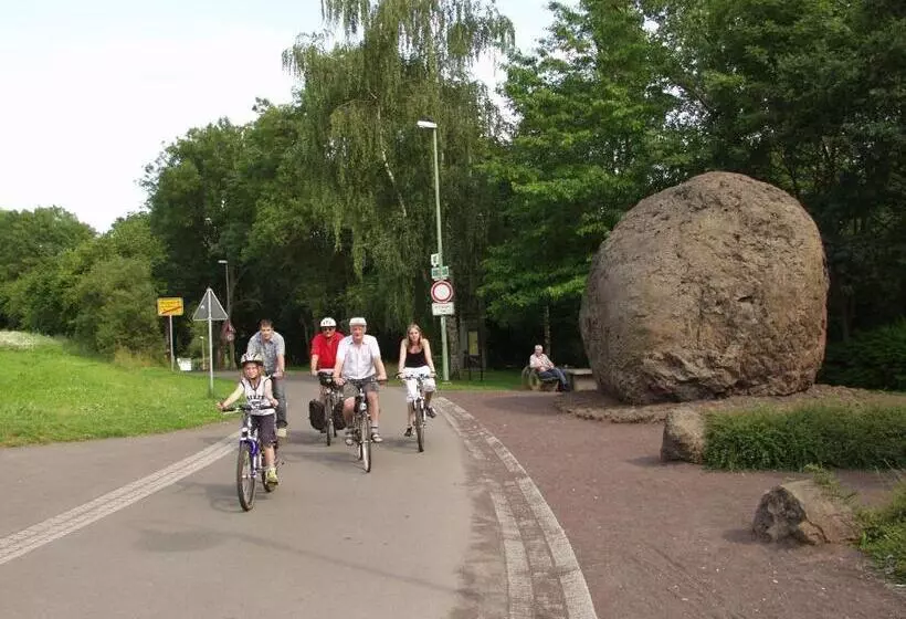 Hotelli Landhaus Schend