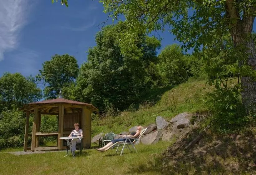 Hotelli Landhaus Schend