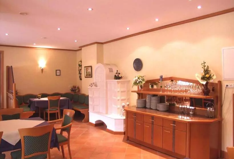 Hotelli Landhaus Schend