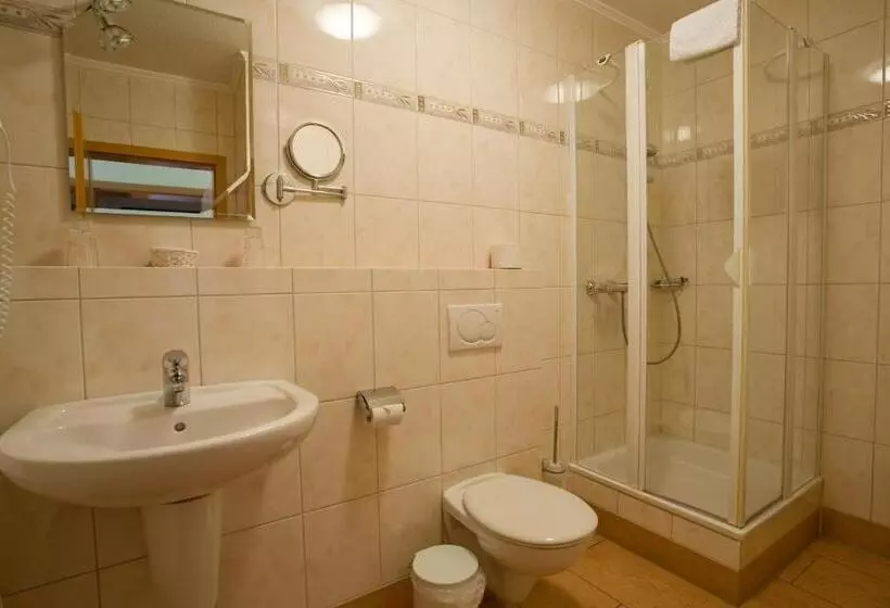 Hotelli Landhaus Schend