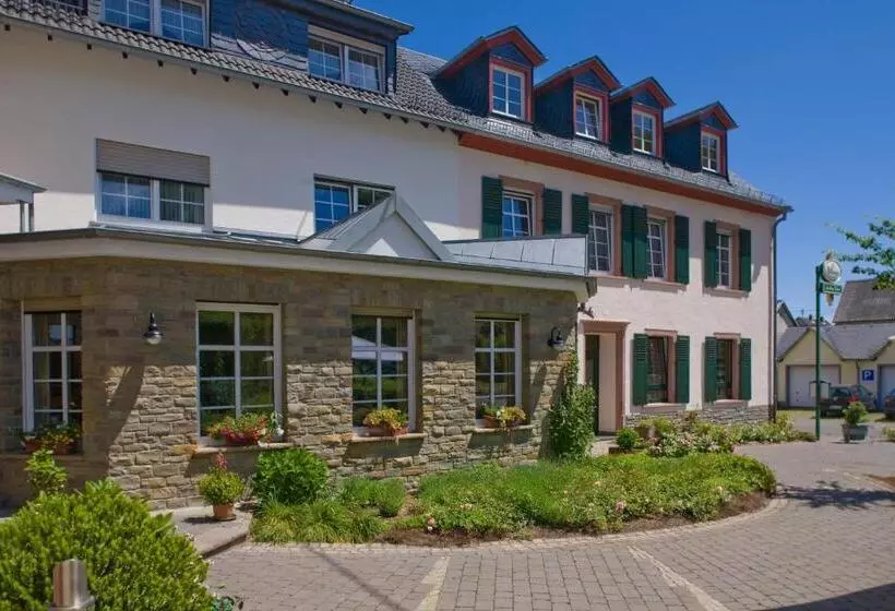 Hotelli Landhaus Schend