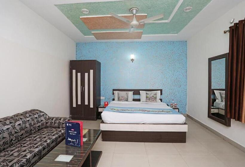 فندق Oyo 77408 S S Palace