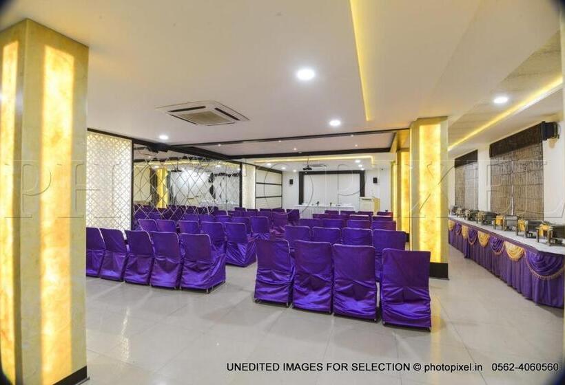 Отель Palm Galaxy