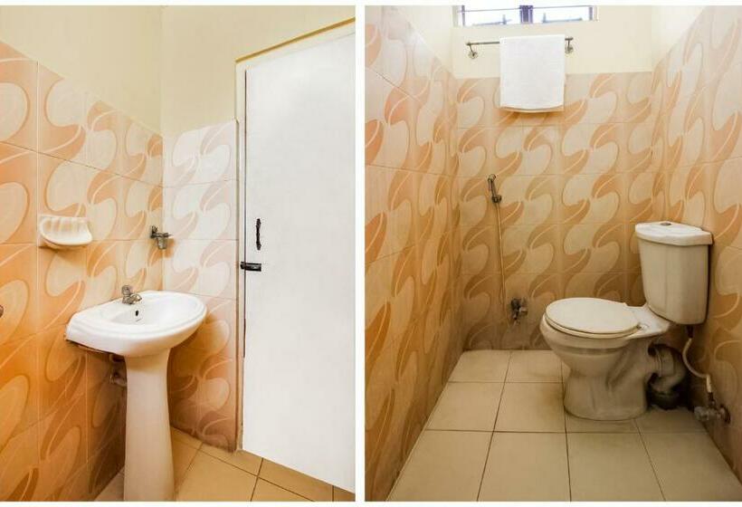 בית מלון כפרי Spot On 37214 Classic Lodge