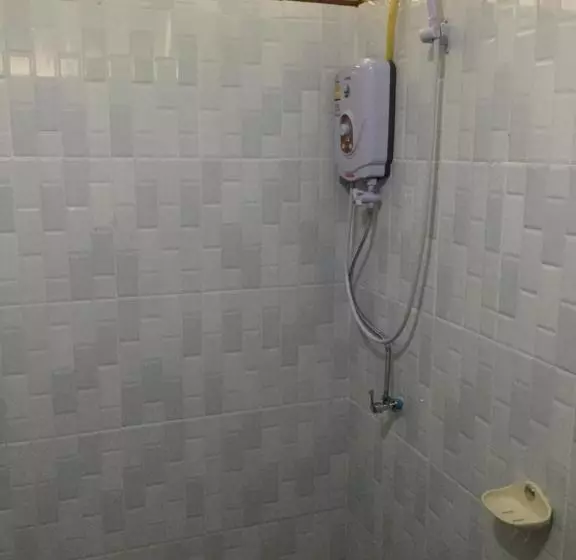 Khaosok Bamboo Huts Resort