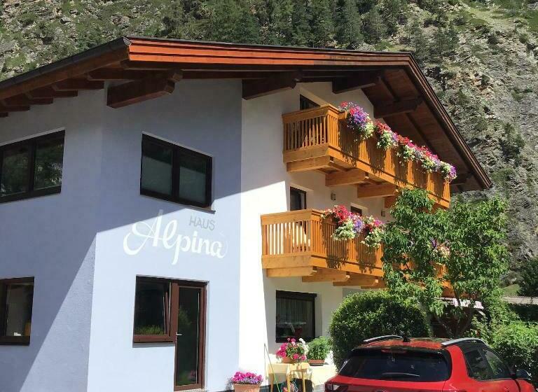 פנסיון Haus Alpina