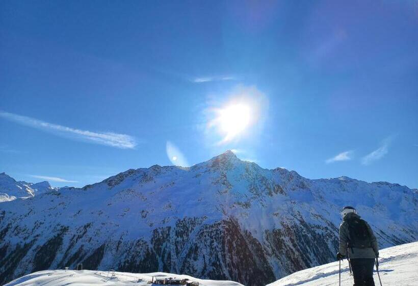 פנסיון Haus Alpina