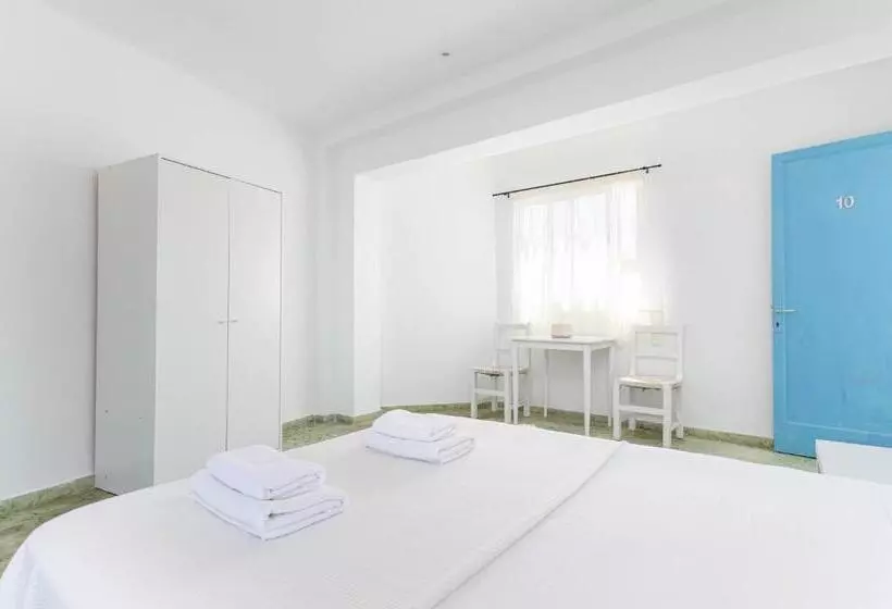 ペンション La Marina Ch