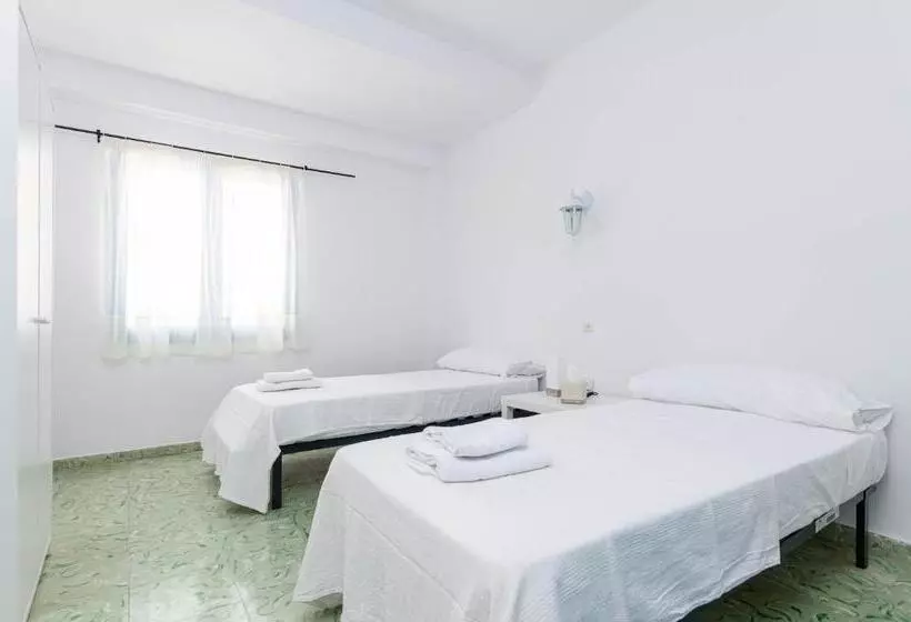 ペンション La Marina Ch