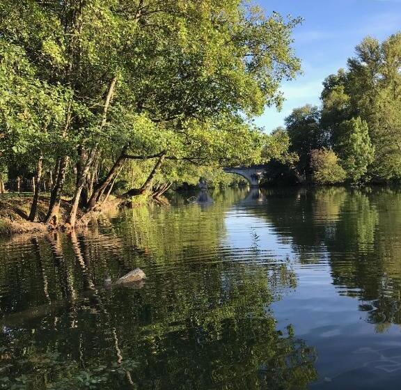 פנסיון Villa 2 Pas Sages