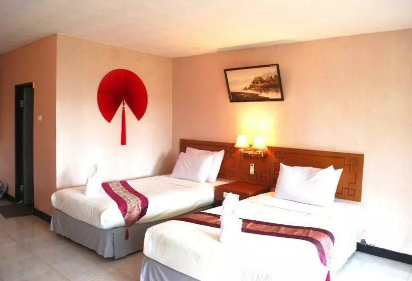 Lomakeskus Mae Salong Villa