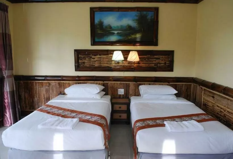 Lomakeskus Mae Salong Villa