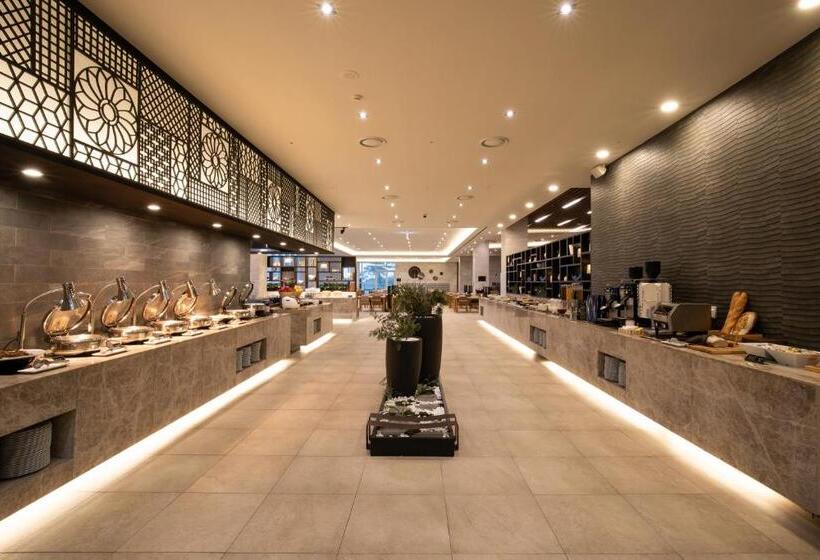 Курорт Sono Belle Cheongsong