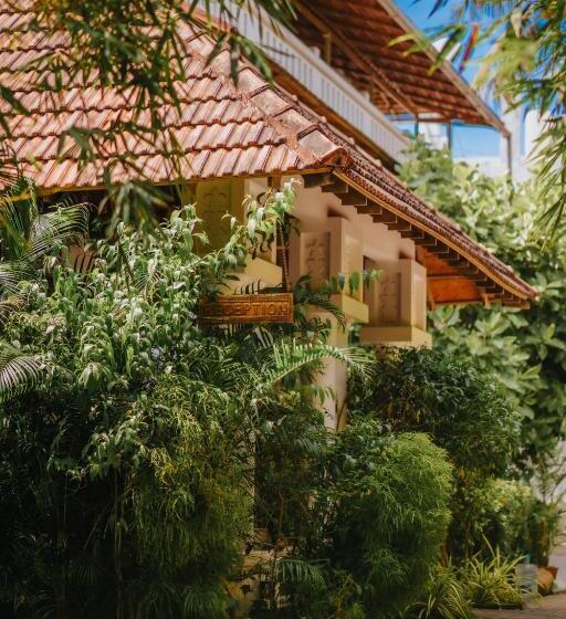 Aadisaktthi Leisure Resort, Kovalam