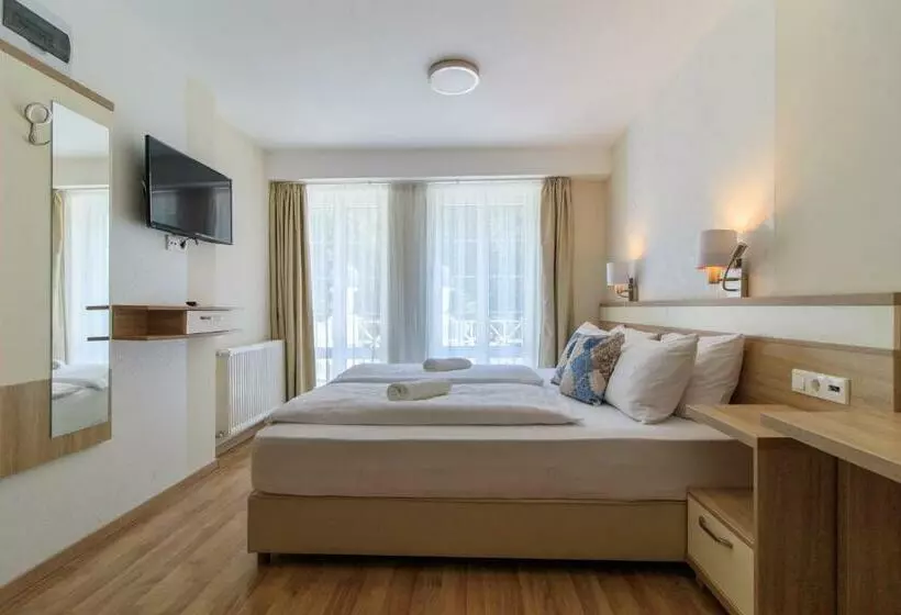 ベッドアンドブレックファースト Villa Marina Inn