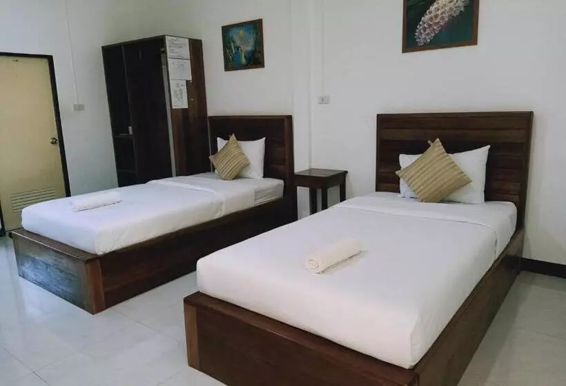 ホテル Rachawadee House