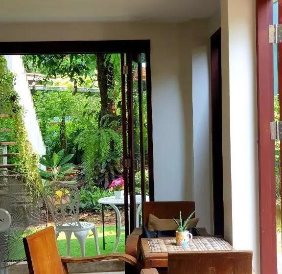 ฮักเคียงโขง Hug Khieng Khong Nongkhai Hostel