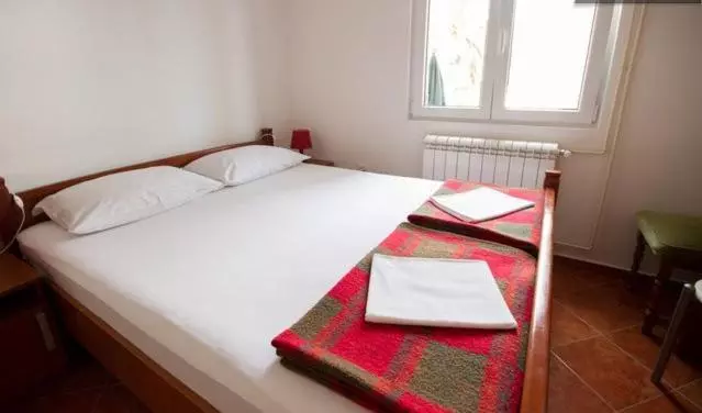پانسیون Apartments & Rooms M