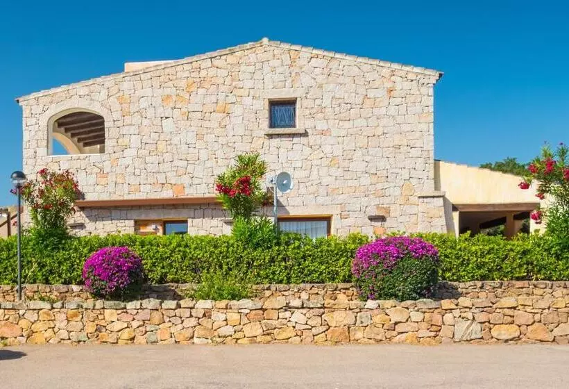 ペンション Relais Del Borgo  Domo