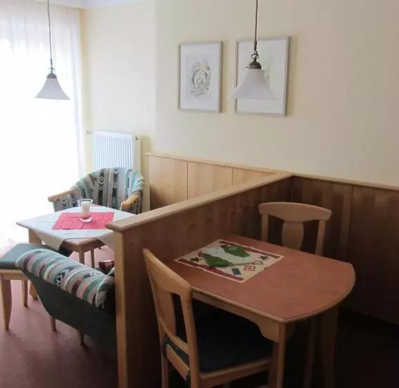 Pension Zur Alten Schmiede