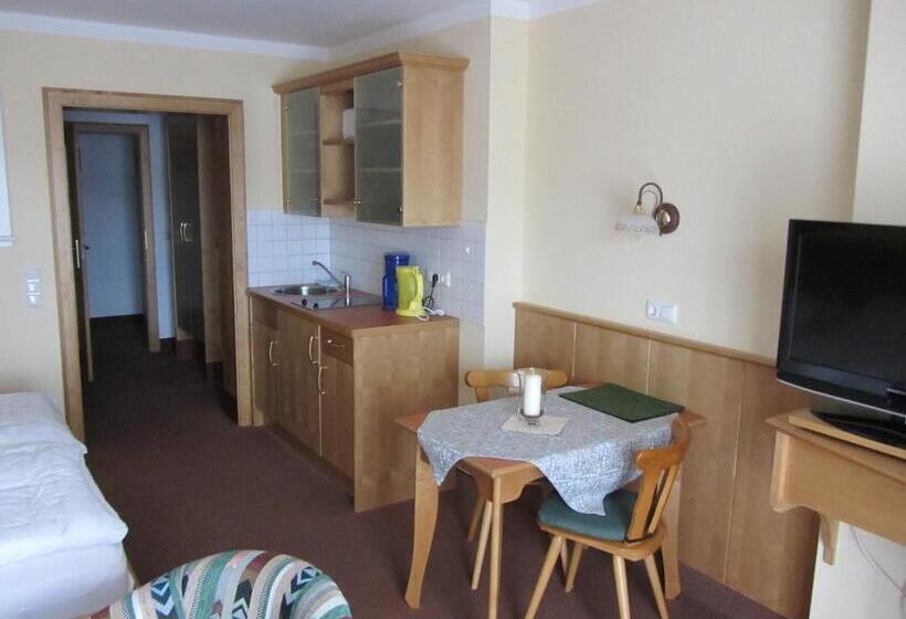 Pension Zur Alten Schmiede