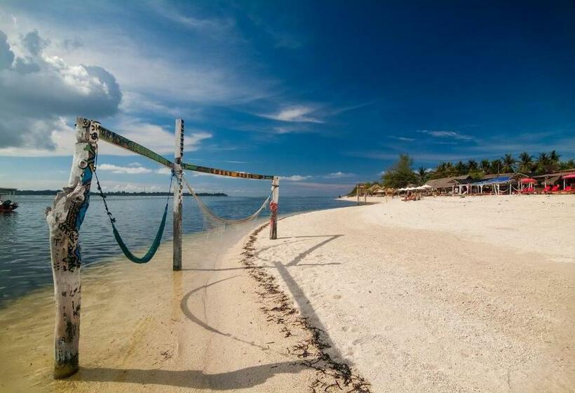 リゾートホテル De'coco Villa And Suites