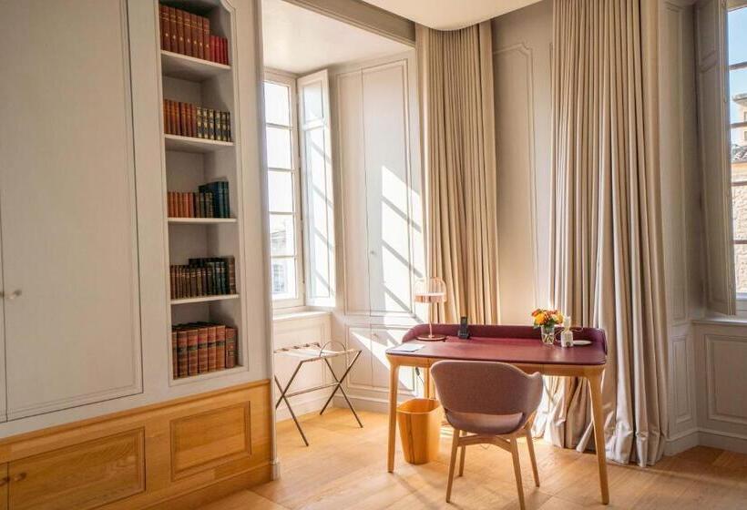 Bed and Breakfast Chateau De Ferrand