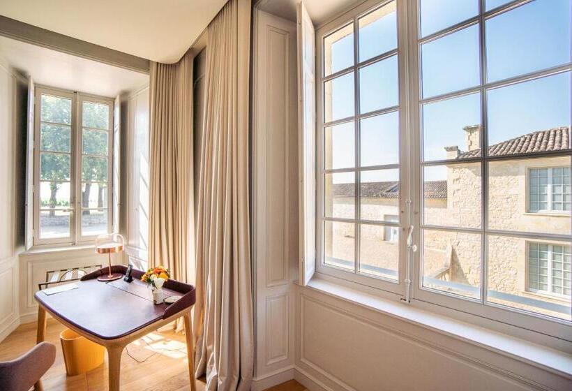 Bed and Breakfast Chateau De Ferrand