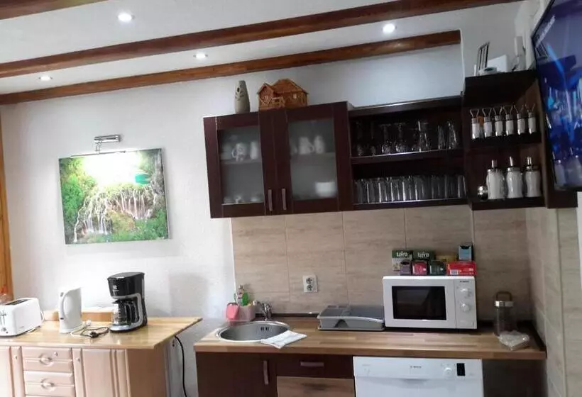 Aamiaismajoitus (B&B) Green Lakes House